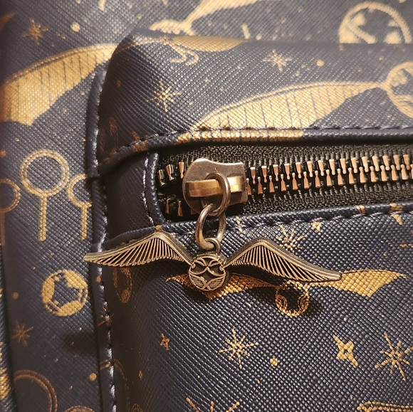Harry Potter Blue Snitch Stars Backpack - Picture 5 of 8